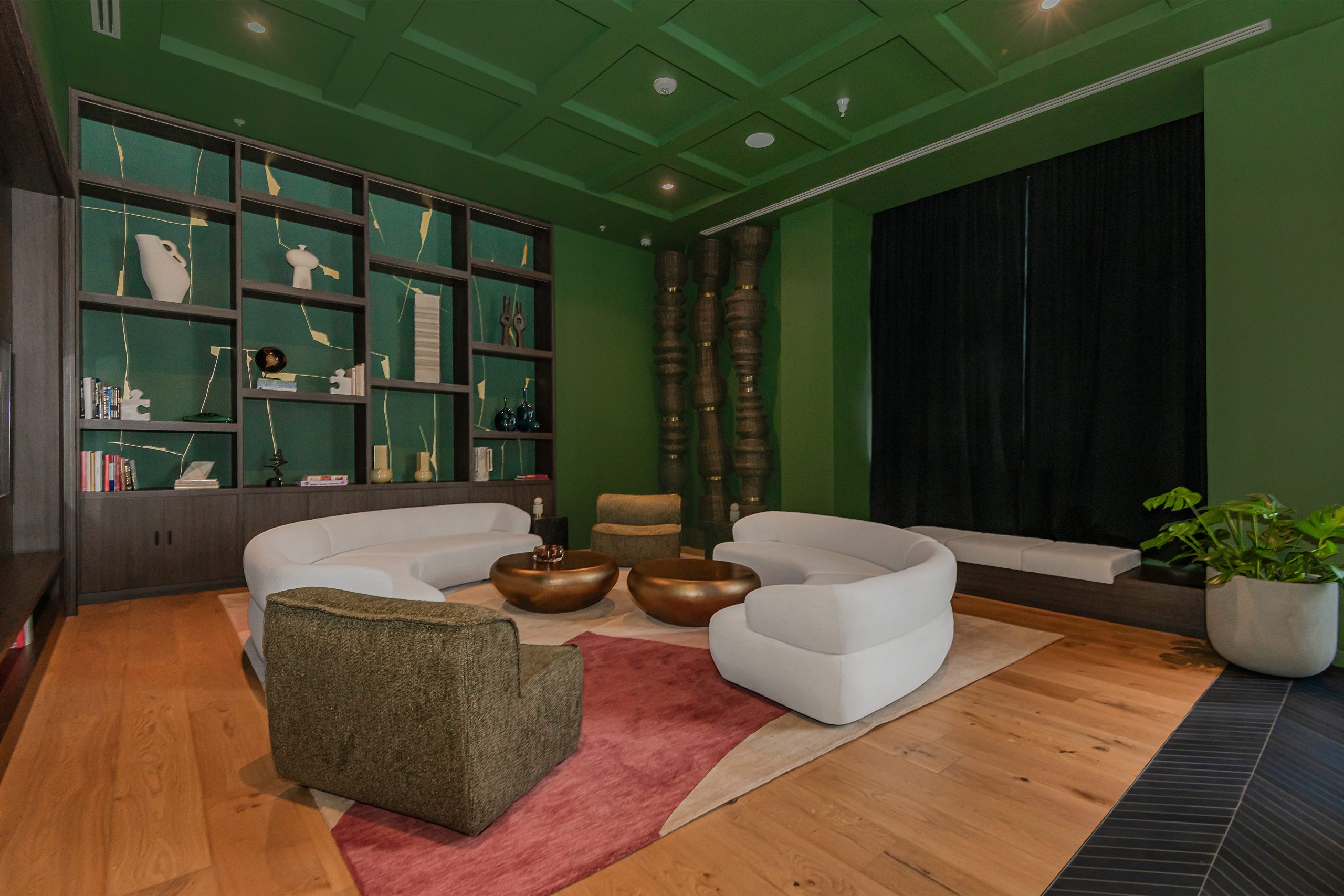 11 NE 6 St # 2709 — interior/exterior