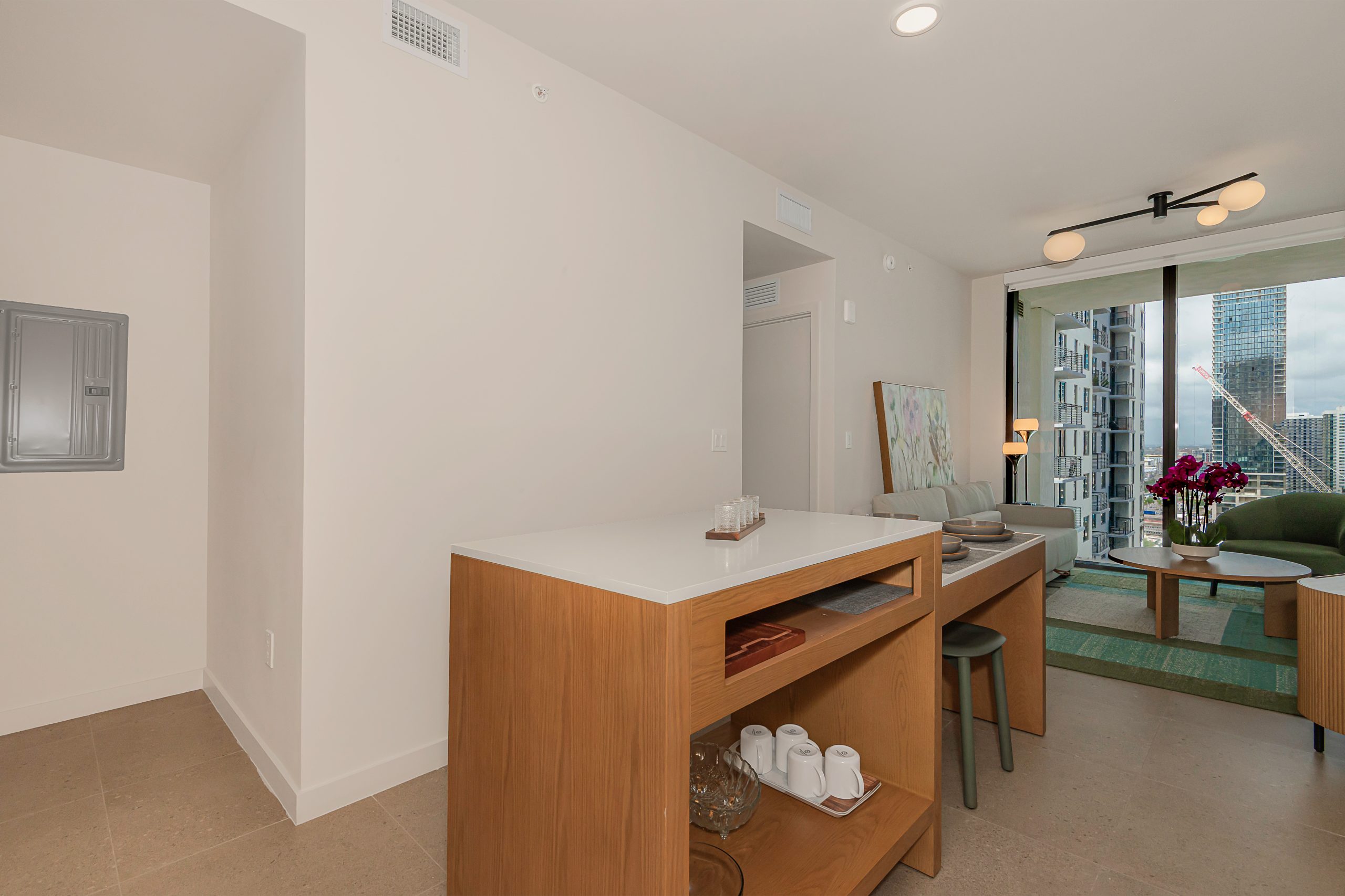 11 NE 6 St # 2709 — interior/exterior