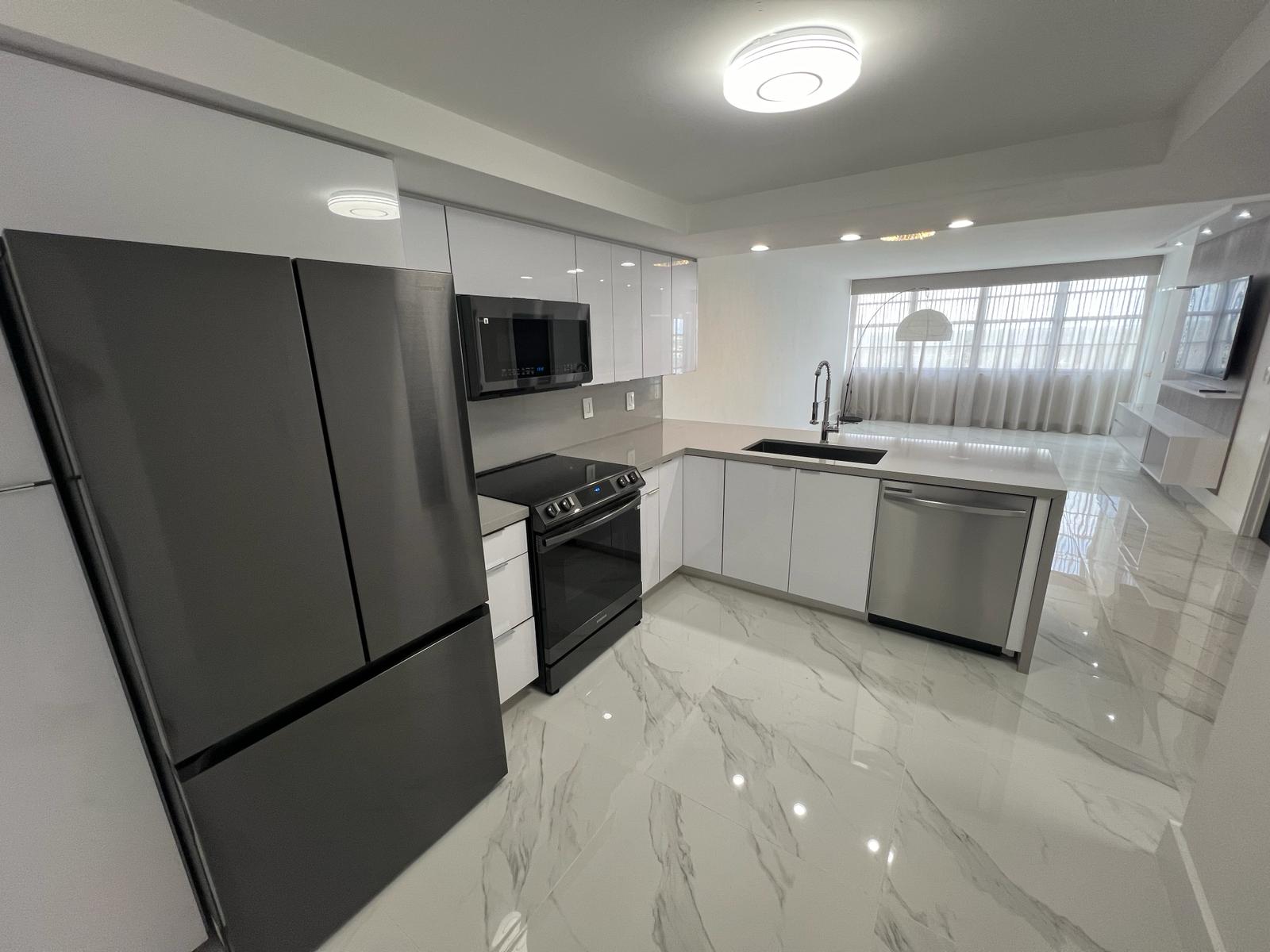 1301 NE Miami Gardens Dr # 1101W — interior/exterior