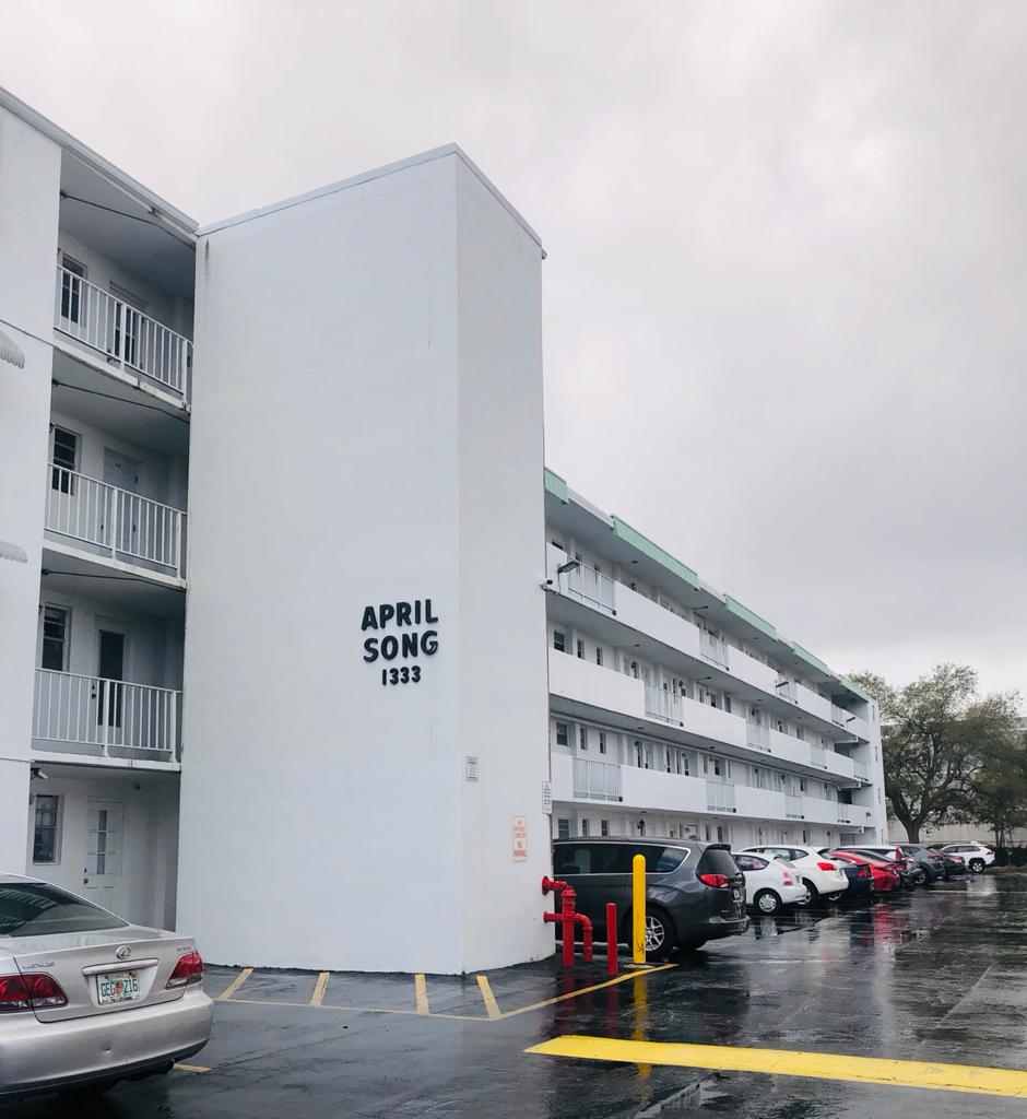 1333 E Hallandale Beach Blvd #223 — interior/exterior