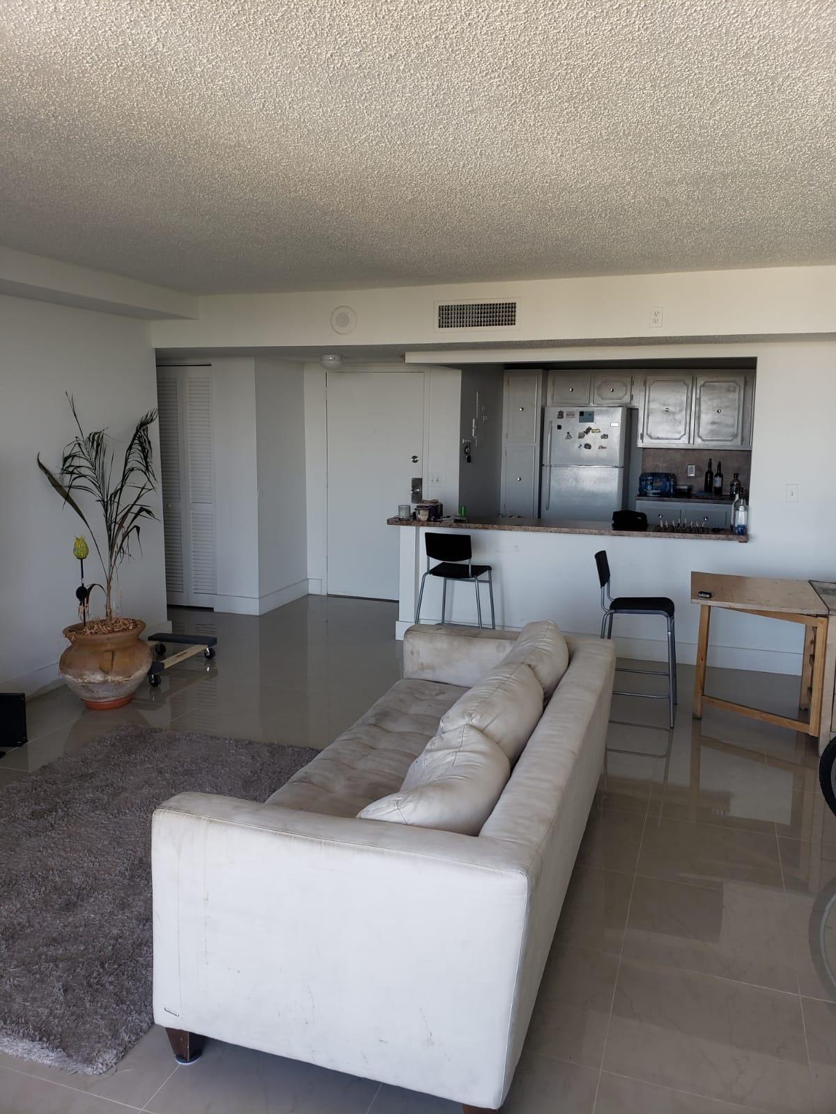13499 Biscayne Blvd # 1005 — interior/exterior