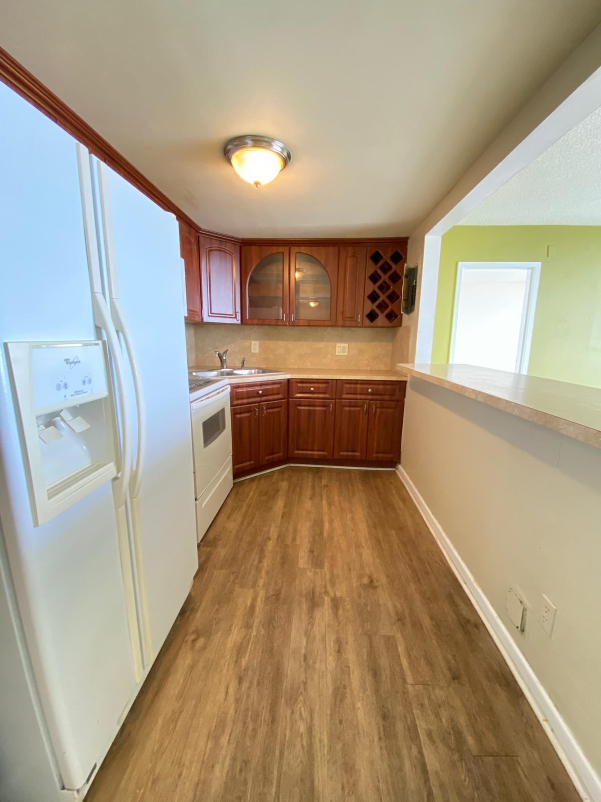 13499 Biscayne Blvd #1408 — interior/exterior