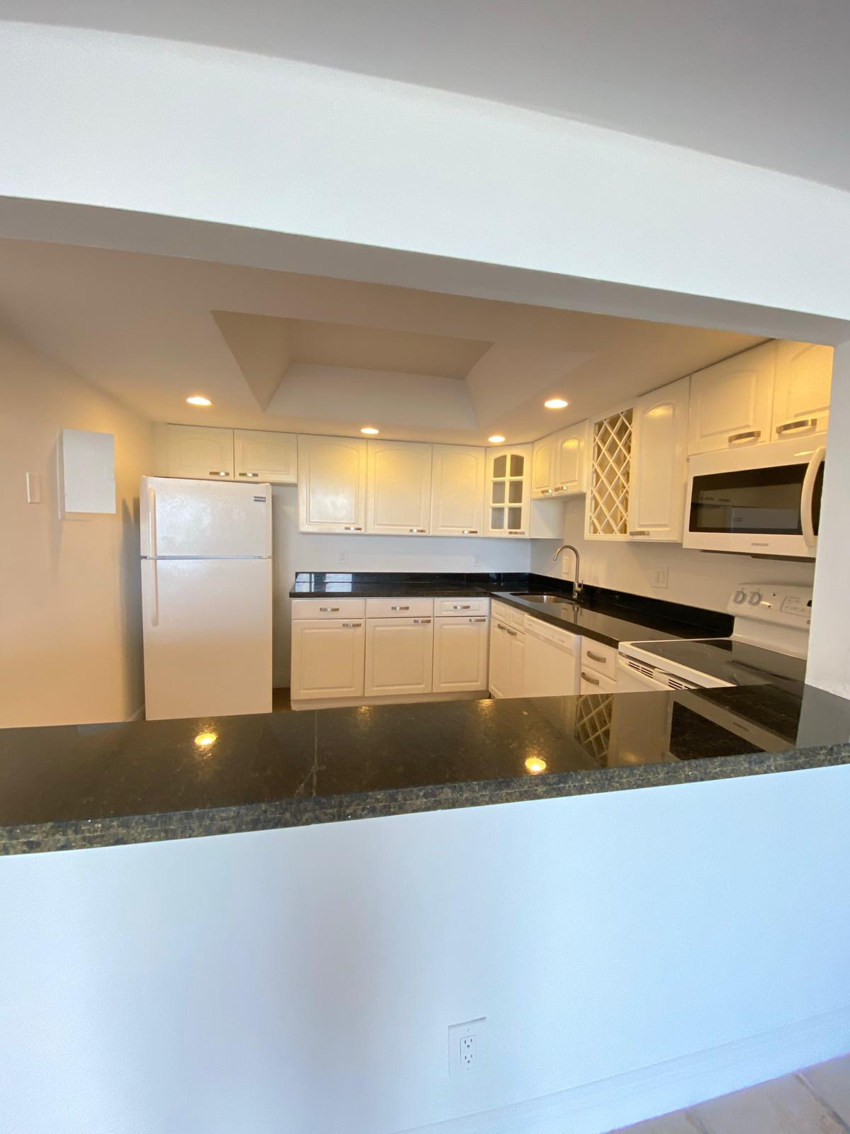 13499 Biscayne Blvd #1505 — interior/exterior