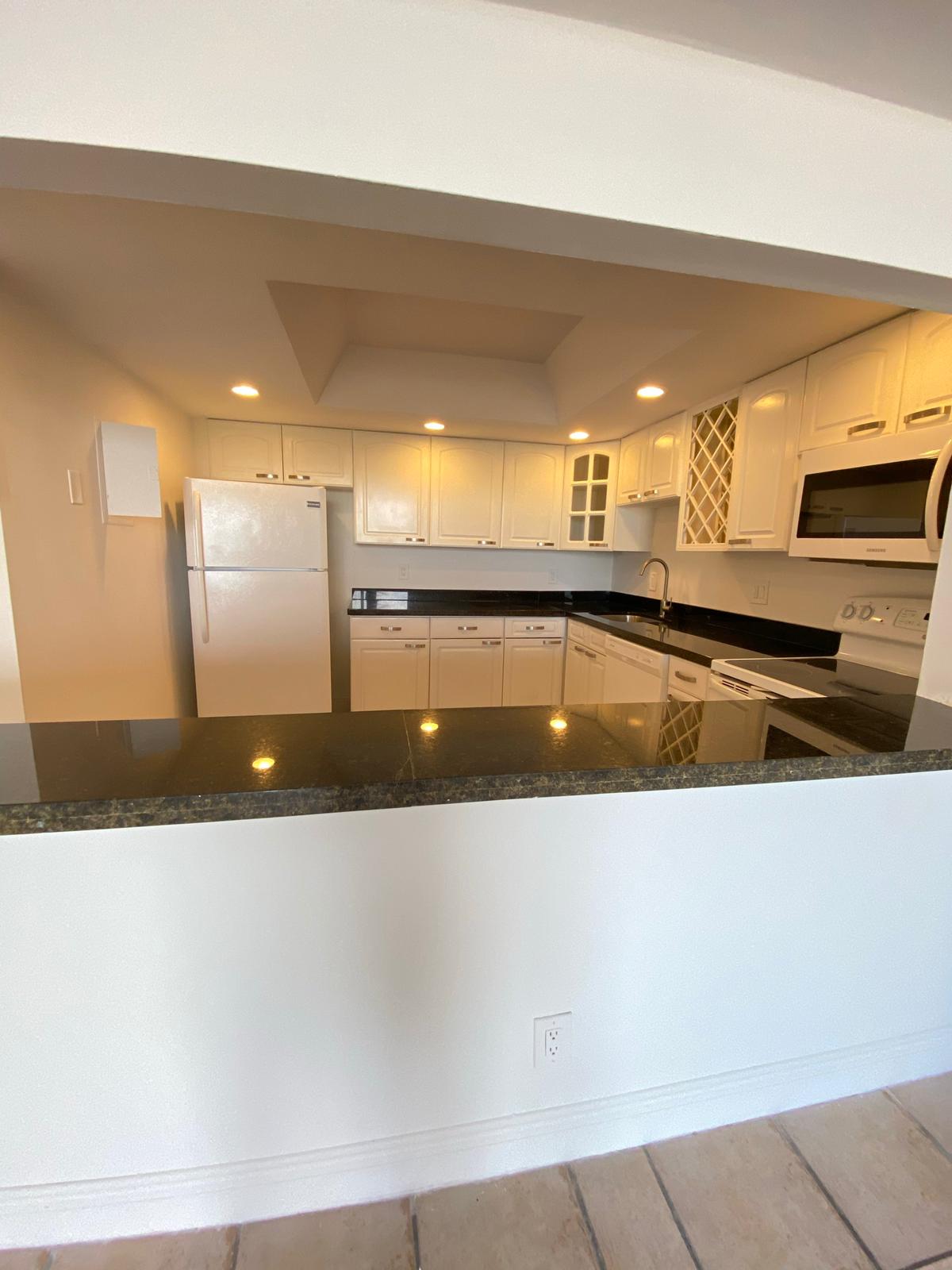 13499 Biscayne Blvd #1505 — interior/exterior