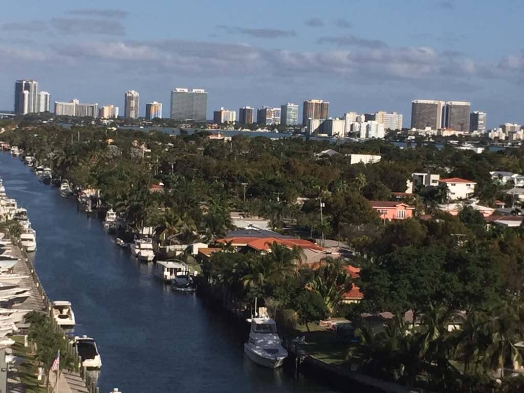 13499 Biscayne Blvd # 713 — interior/exterior