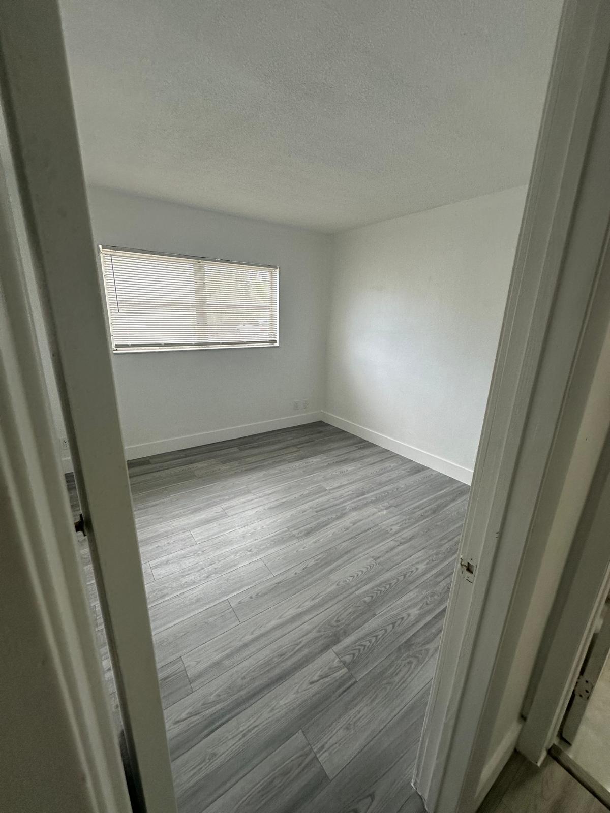 1450 Atlantic Shores Blvd #105 — interior/exterior