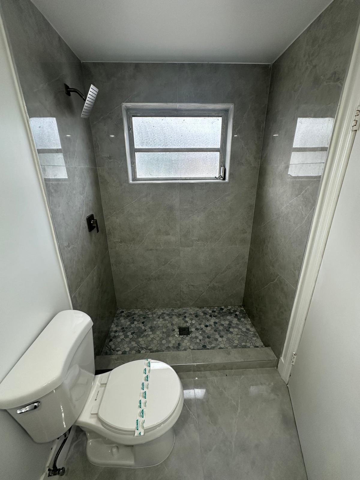 1450 Atlantic Shores Blvd #105 — interior/exterior