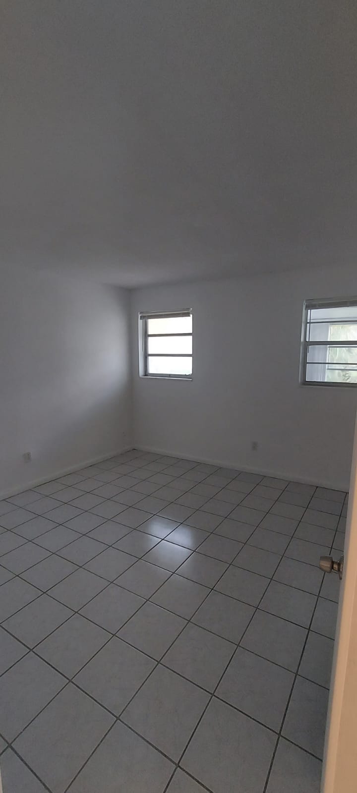 3033 NW 43rd Ave # 108 — interior/exterior