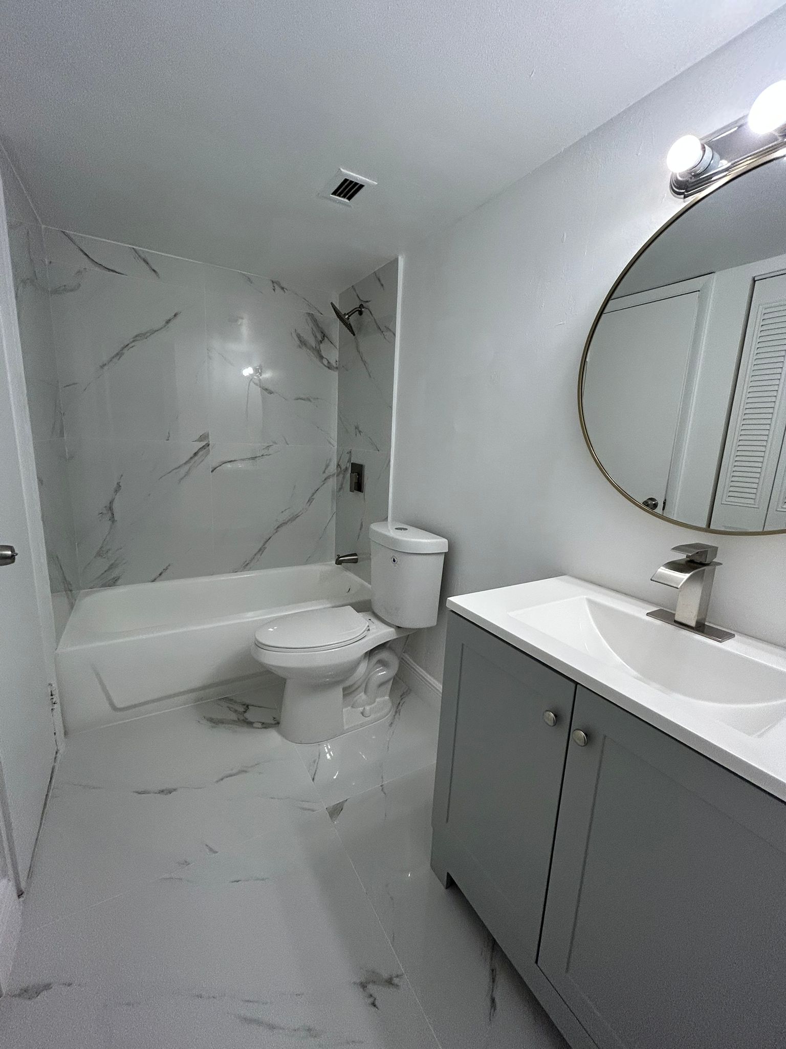 496 NW 165th St Rd # D-310 — interior/exterior