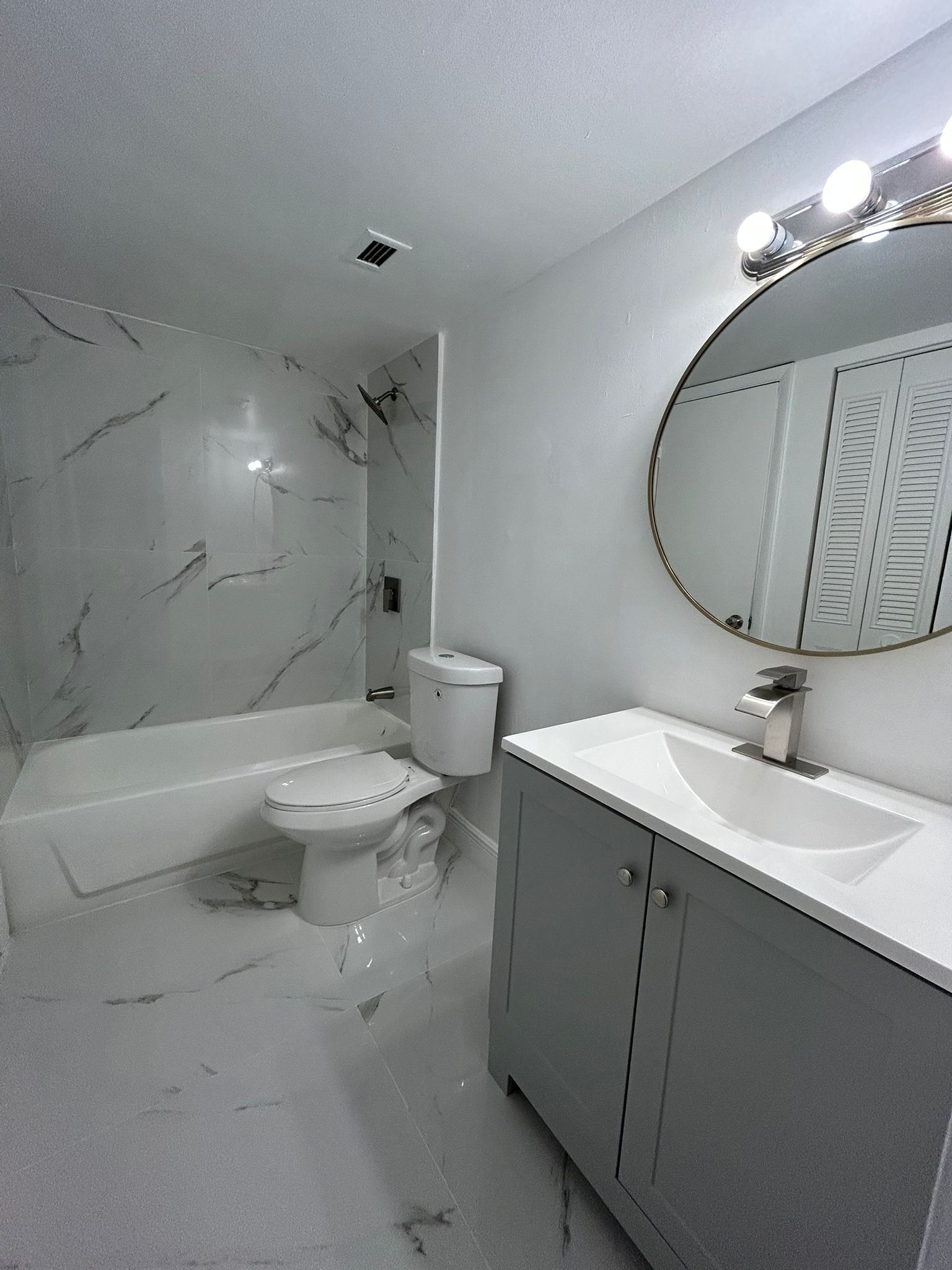 496 NW 165th St Rd # D-310 — interior/exterior