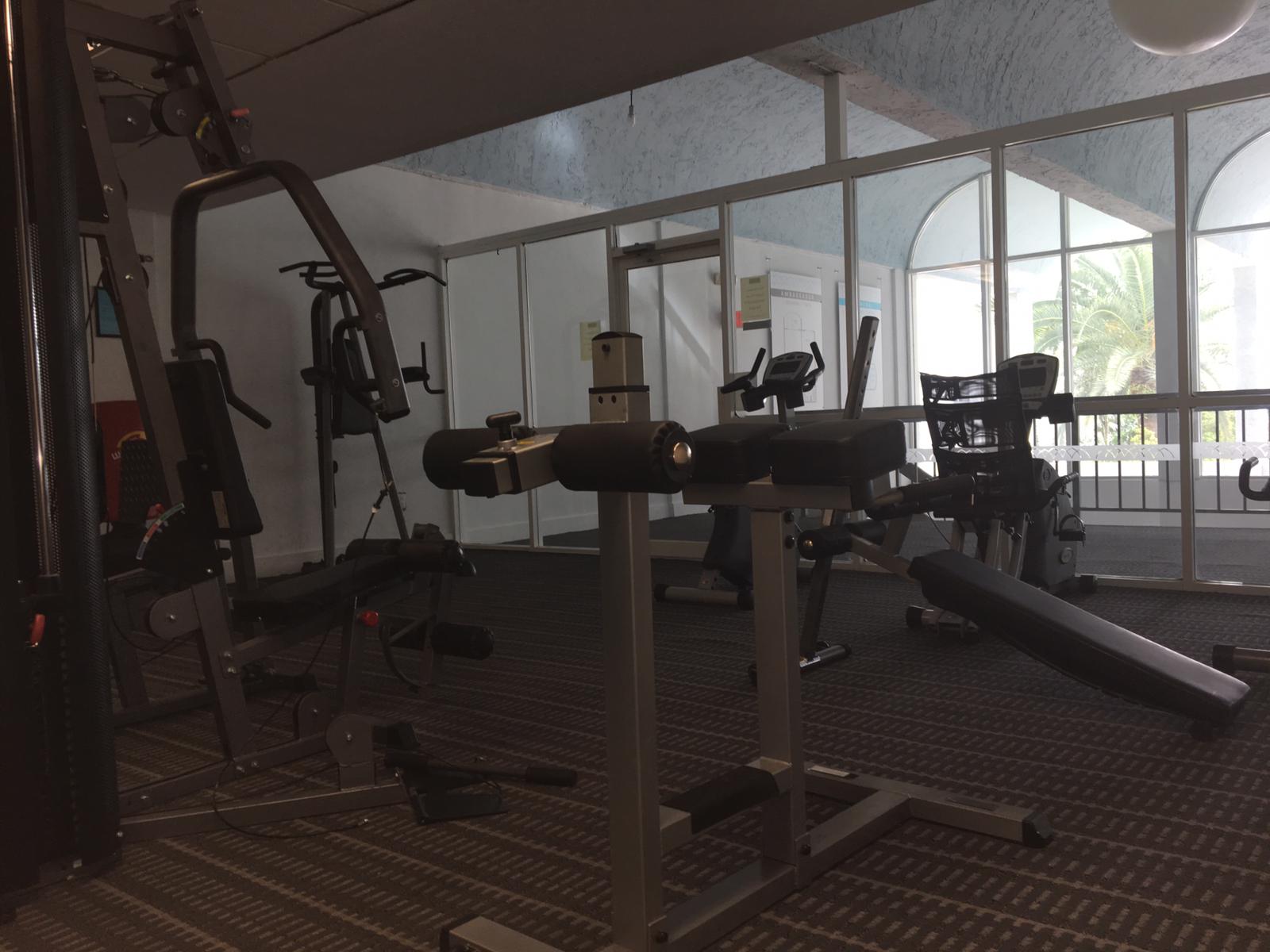 498 NW 165th St Rd # D205 — interior/exterior