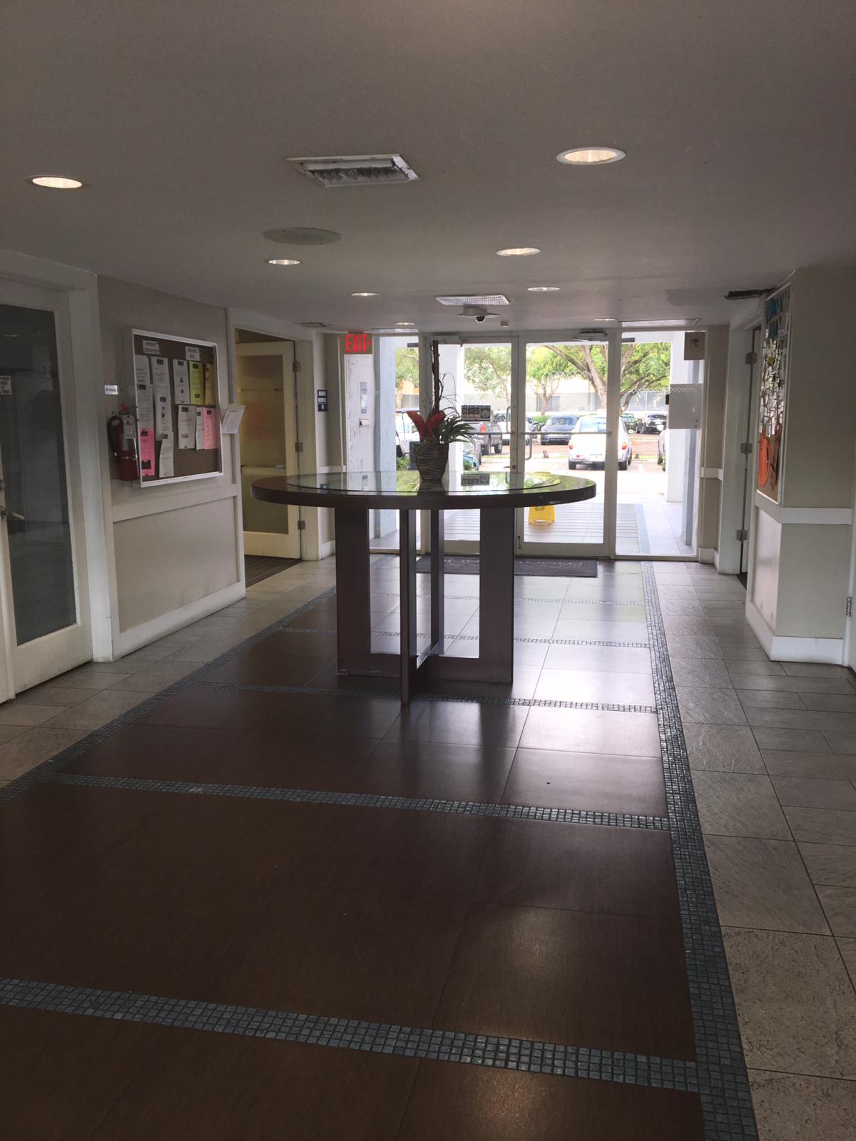 498 NW 165th St Rd # D401 — interior/exterior