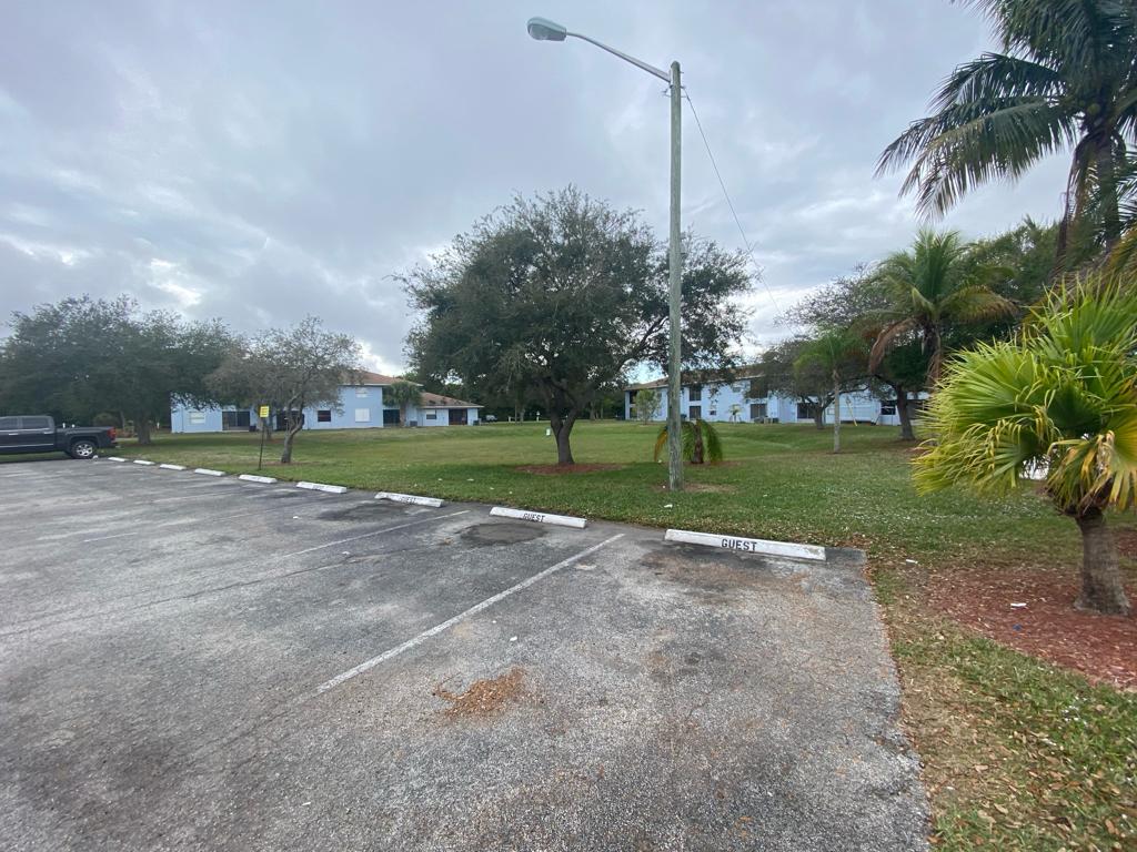 617 Ixoria Ave # 18 — interior/exterior