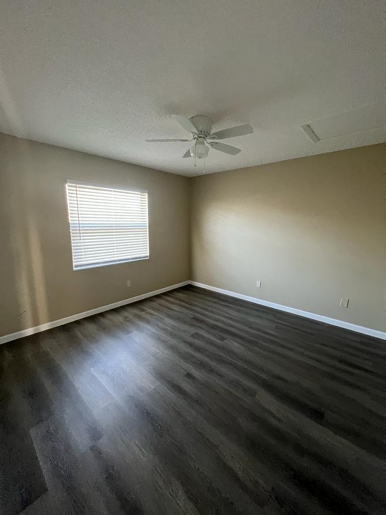 617 Ixoria Ave # 18 — interior/exterior