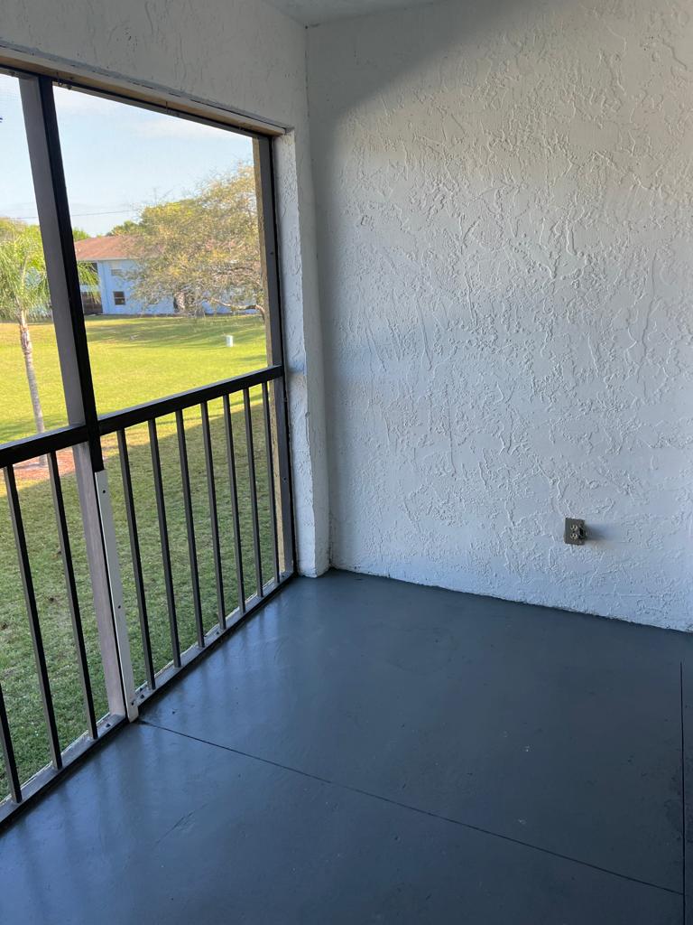 617 Ixoria Ave # 18 — interior/exterior