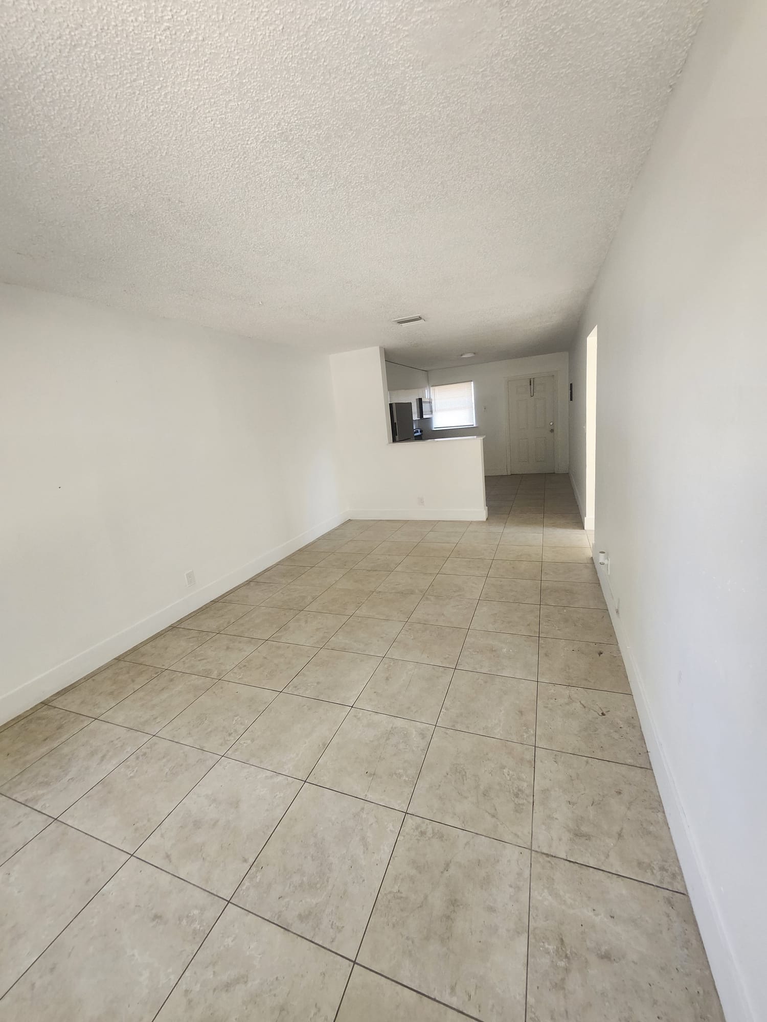 711 14th St — interior/exterior