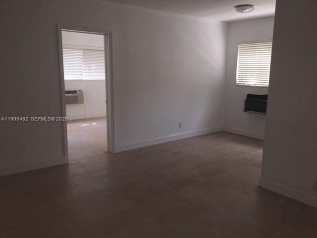 7155 Rue Notre Dame — interior Unidad 1
