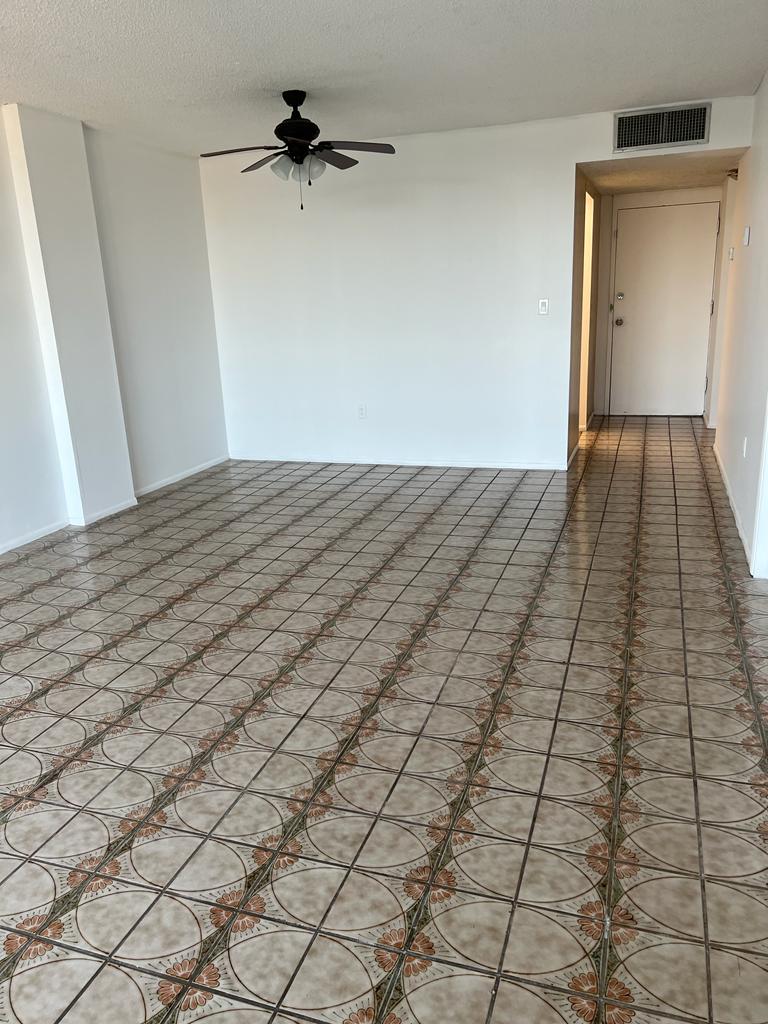 PARKWAY 15600 NW 7th Ave # 821 — interior/exterior