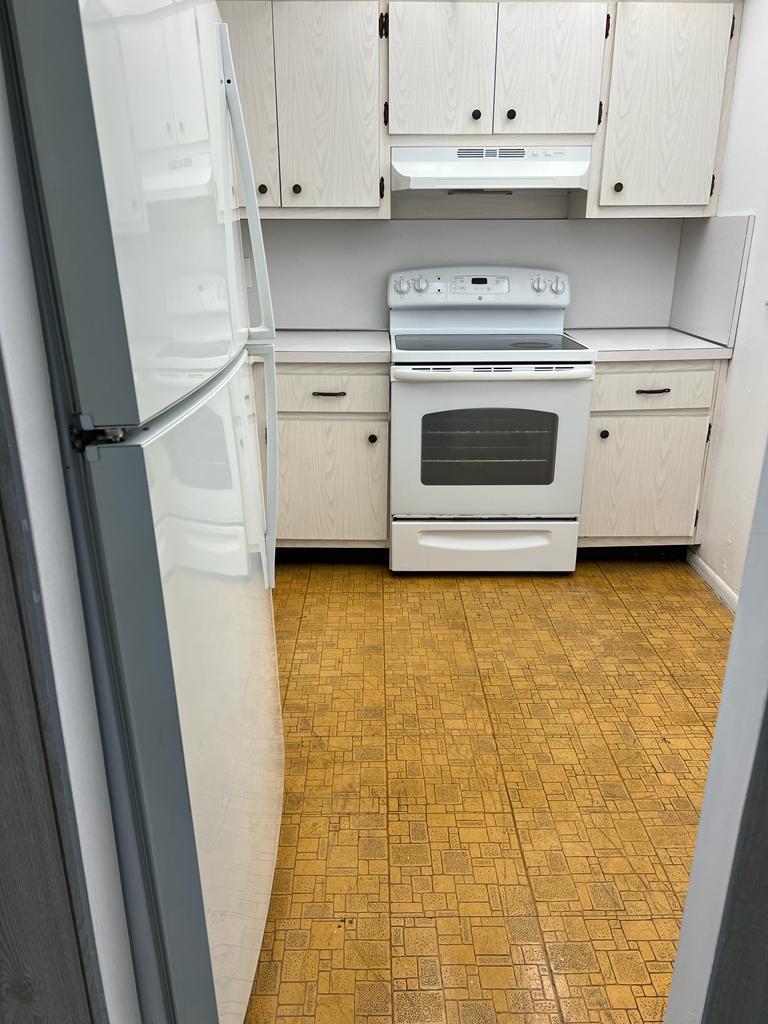 PARKWAY 15600 NW 7th Ave # 821 — interior/exterior