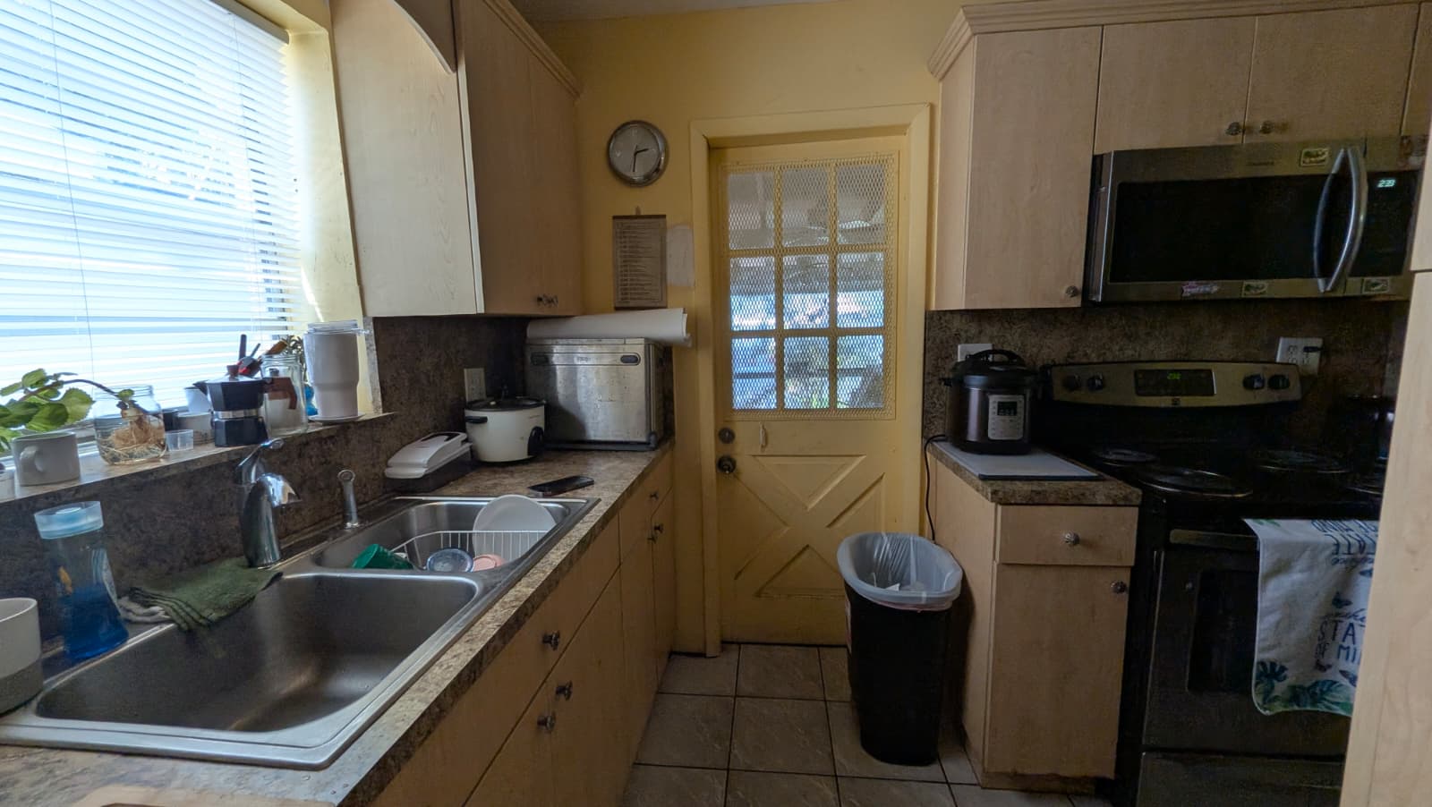 Single Family Home - 1655 SW 20th St